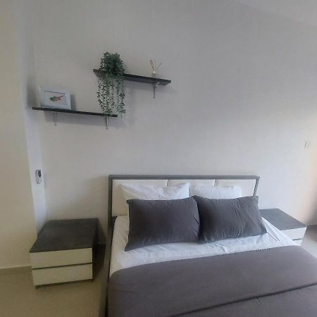 Modern Studio Apartment Armonia Court Παραλίμνι Εξωτερικό φωτογραφία